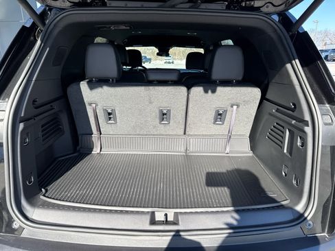 Used 2024 Chevrolet Traverse Z71 image 15