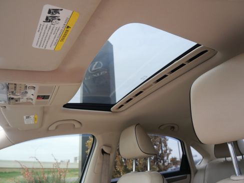 Used 2017 Volkswagen Passat 1.8T SE w/ SE Lighting Package image 21