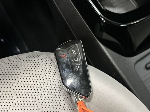 Used 2021 Volkswagen ID.4 Pro S image 28
