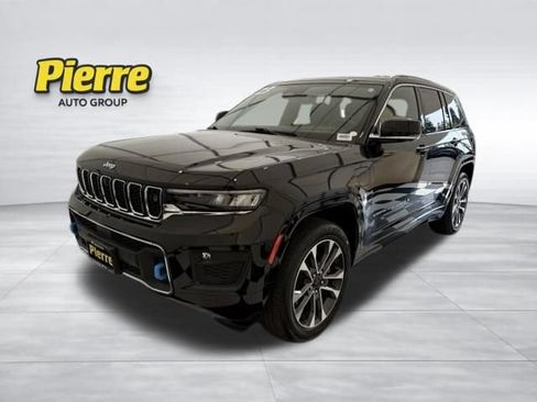 Used 2023 Jeep Grand Cherokee Overland w/ Advanced Protech Group III AWD/4WD image 1