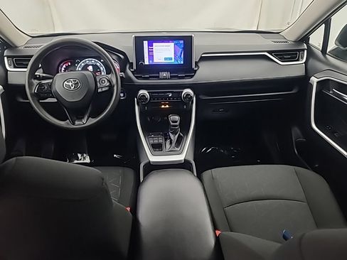 Used 2025 Toyota RAV4 XLE AWD/4WD image 21