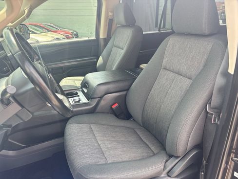 Used 2022 Ford Expedition Max XLT AWD/4WD image 11