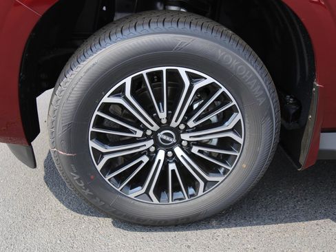 New 2025 Nissan Armada SL w/ Convenience Package image 10