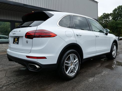 Used 2016 Porsche Cayenne image 91