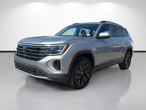 New 2026 Volkswagen Atlas SE FWD image 7