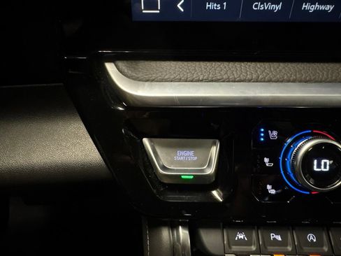 Used 2022 GMC Sierra 1500 Denali AWD/4WD image 28