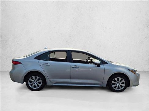 Used 2026 Toyota Corolla LE FWD image 4