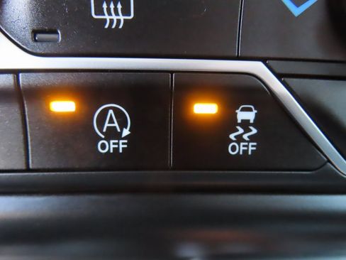 Used 2018 Jeep Wrangler Unlimited Sport S image 7