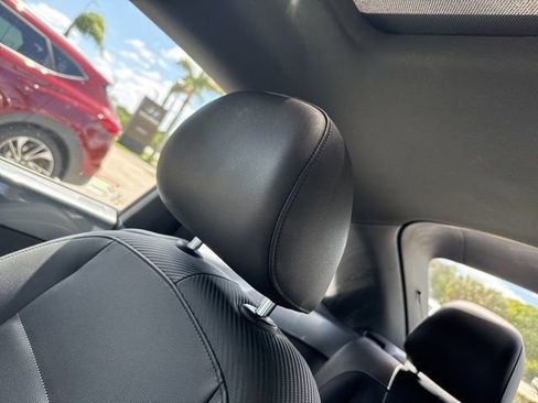 Used 2016 Volkswagen Beetle 1.8T SEL image 4