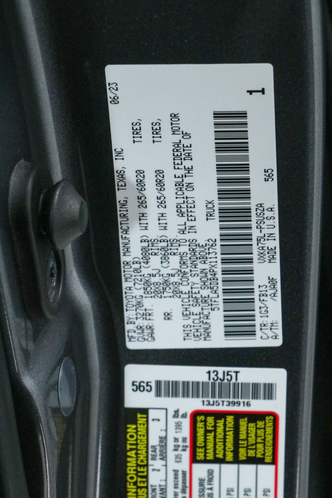 Used 2023 Toyota Tundra SR5 w/ SR5 Convenience Package AWD/4WD image 32