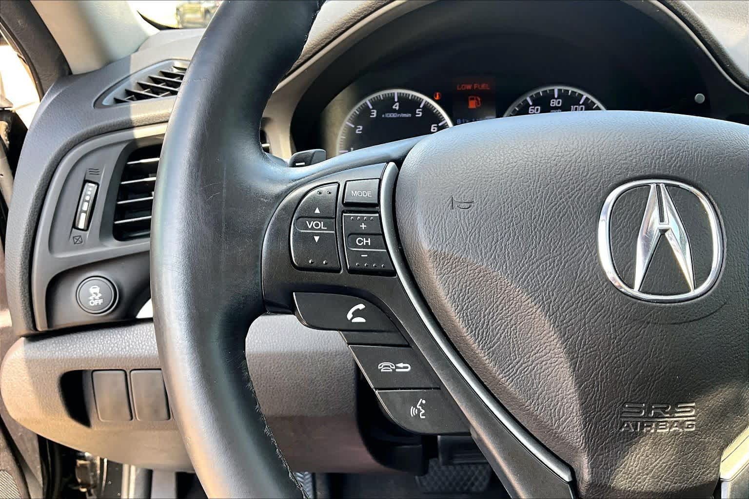 Used 2016 Acura ILX w/ Premium Package FWD image 24