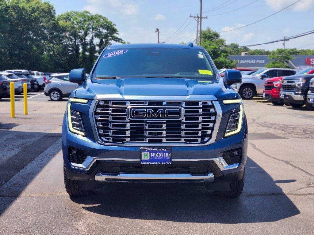 Used 2026 GMC Yukon XL Denali w/ Sun & Power Step Package AWD/4WD image 8