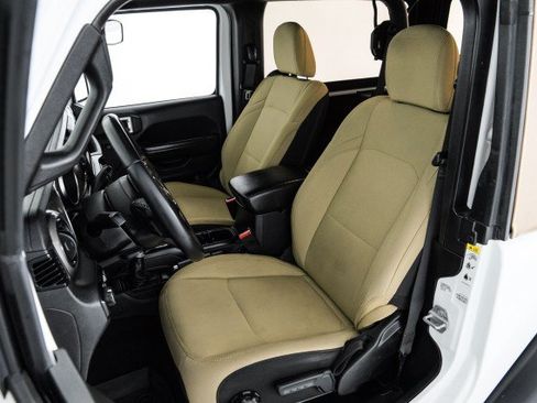 Used 2019 Jeep Wrangler Sport AWD/4WD image 28