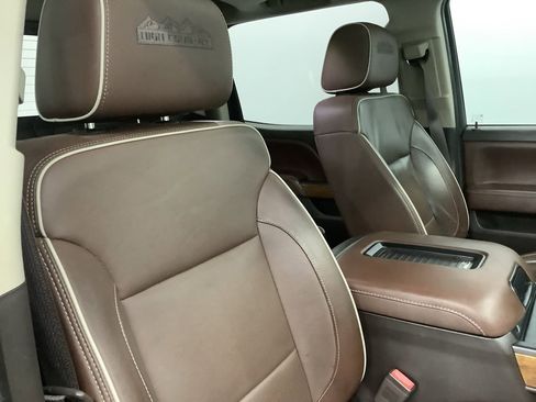 Used 2019 Chevrolet Silverado 3500 High Country w/ Duramax Plus Package image 28