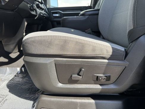 Used 2024 RAM 2500 Big Horn AWD/4WD image 22