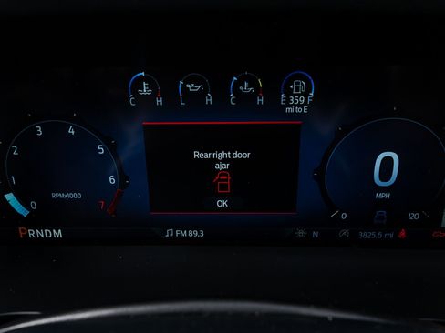 Used 2025 Ford F150 King Ranch w/ FX4 Off-Road Package image 20