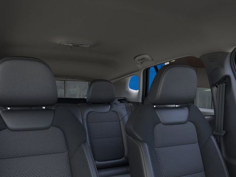 New 2026 Chevrolet Trax LT image 9