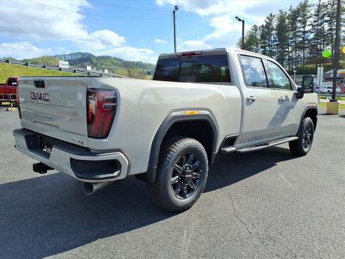 New 2026 GMC Sierra 2500 AT4 w/ AT4 Premium Plus Package AWD/4WD image 7