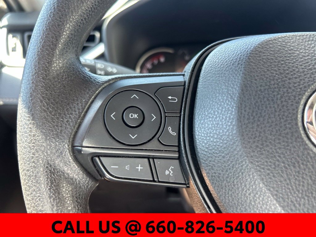 Used 2025 Toyota RAV4 LE AWD/4WD image 12