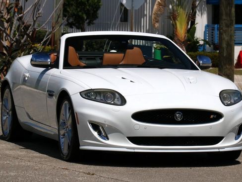 Used 2014 Jaguar XKR R image 10