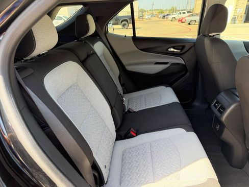 Used 2023 Chevrolet Equinox LS w/ LS Convenience Package FWD image 25