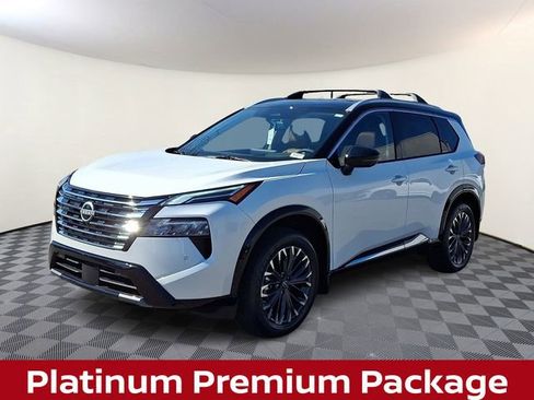 New 2026 Nissan Rogue Platinum image 3