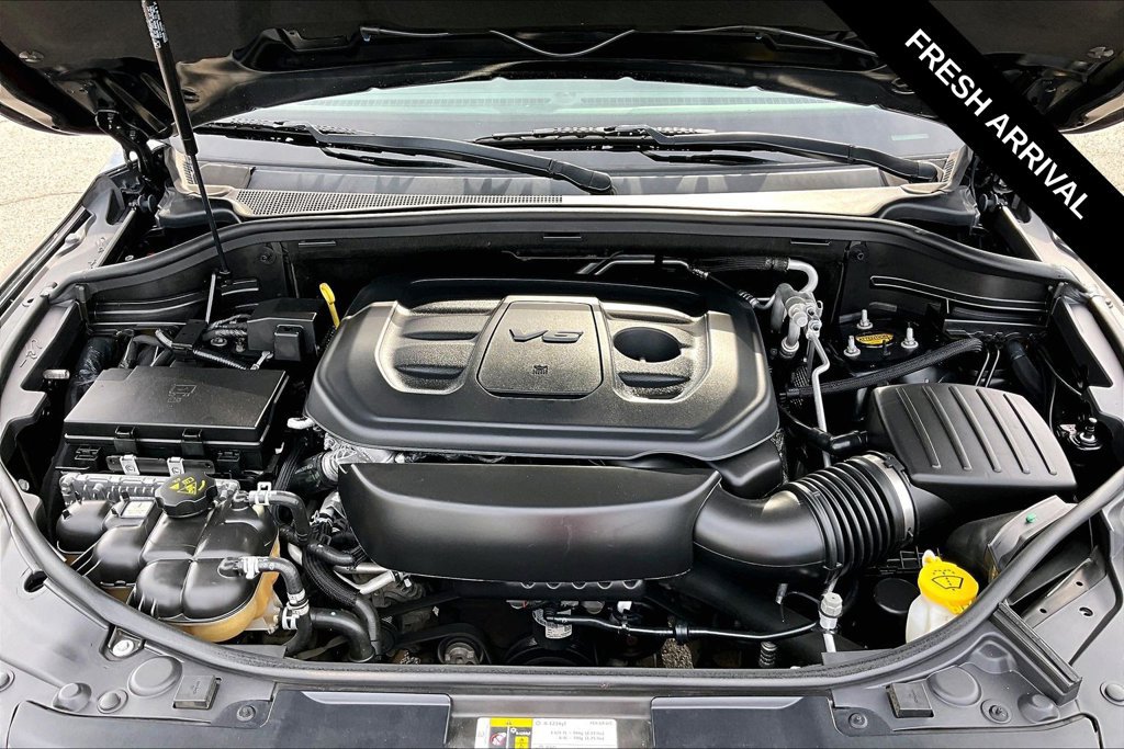 Used 2020 Dodge Durango SXT w/ 3rd Row Seating Group RWD image 29