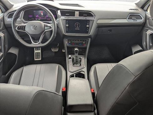 Used 2022 Volkswagen Tiguan SE R-Line FWD image 17