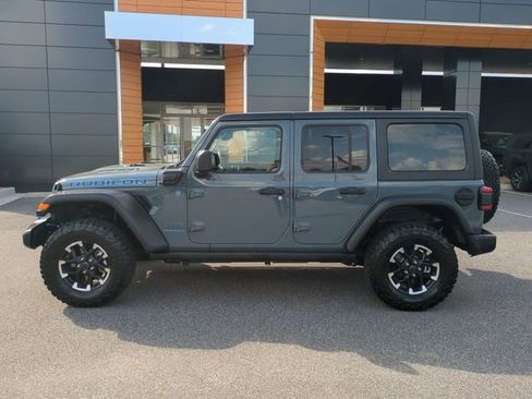 Used 2025 Jeep Wrangler Unlimited Rubicon 4xe image 7