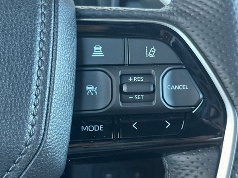 New 2026 Toyota Sequoia Platinum w/ Tow Technology Package AWD/4WD image 28