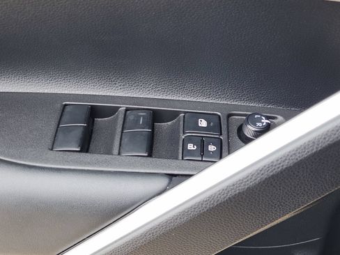 Used 2026 Toyota Corolla Cross LE w/ Moonroof Package FWD image 55