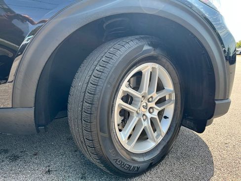 Used 2025 Ford Explorer Active RWD image 6