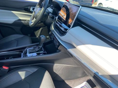 Used 2022 Jeep Compass Limited w/ Sun and Sound Group image 8