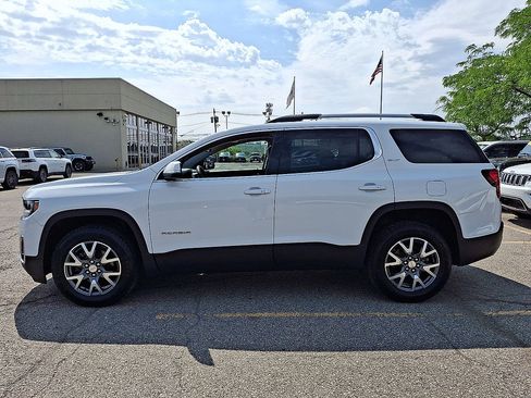 Used 2023 GMC Acadia SLT w/ Preferred Package AWD/4WD image 5