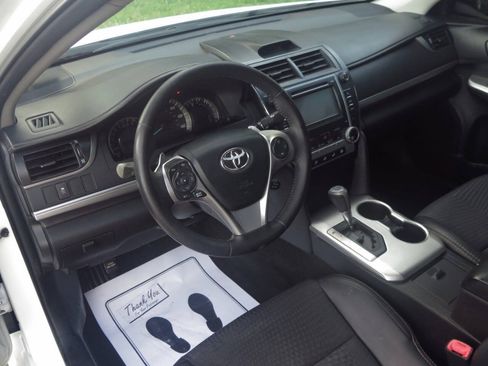 Used 2013 Toyota Camry SE FWD image 7