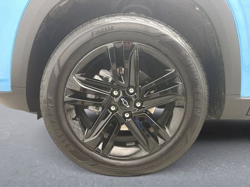 Used 2025 Chevrolet Trax ACTIV image 23