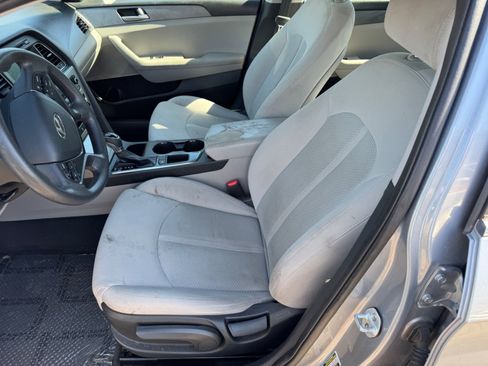 Used 2016 Hyundai Sonata SE FWD image 9