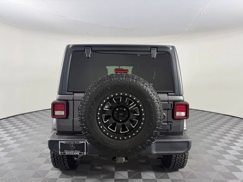 Used 2018 Jeep Wrangler Unlimited Sport S AWD/4WD image 6