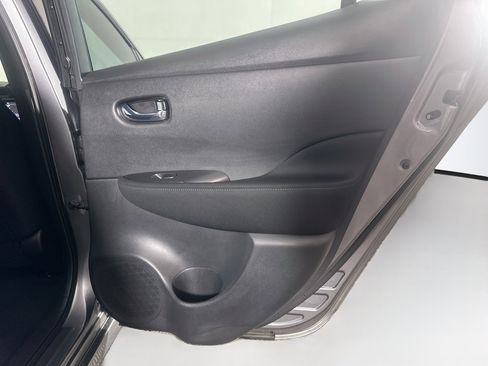 Used 2023 Nissan Leaf S FWD image 28