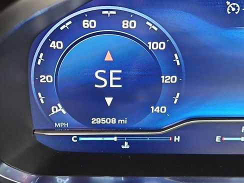 Used 2024 Chevrolet Tahoe LT w/ LT Signature Package RWD image 13