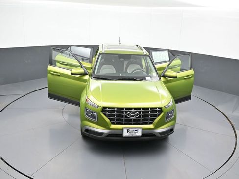 Certified 2023 Hyundai Venue SEL FWD image 46