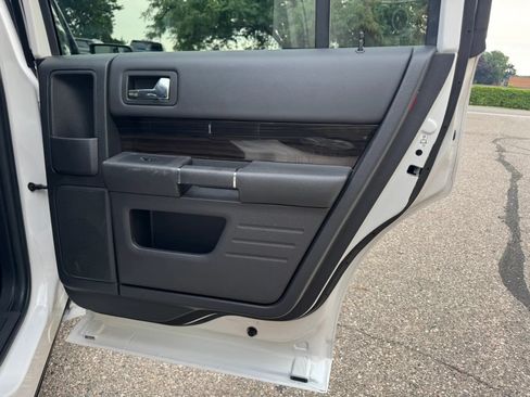 Used 2016 Ford Flex SEL AWD/4WD image 35