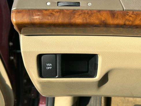 Used 2010 Honda Accord EX-L image 24