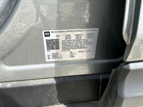 Used 2023 Chevrolet Equinox LT w/ Driver Convenience Package image 32