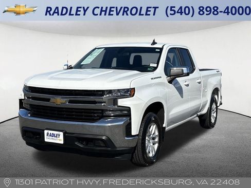 Used 2020 Chevrolet Silverado 1500 LT w/ Trailering Package image 1