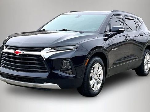 Used 2020 Chevrolet Blazer LT image 2