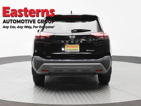 Used 2023 Nissan Rogue SV AWD/4WD image 6