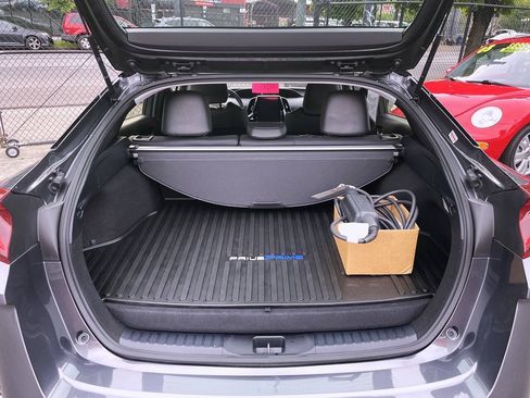 Used 2020 Toyota Prius Prime Limited FWD image 12