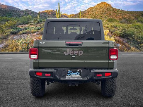 Used 2023 Jeep Gladiator Rubicon w/ Cold Weather Group image 6