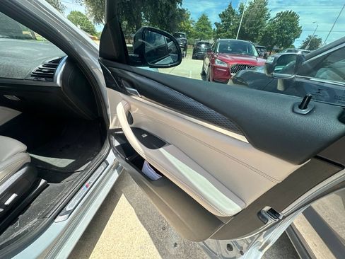Used 2022 BMW X4 xDrive30i w/ M Sport Package 2 AWD/4WD image 14